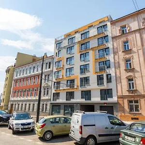 One Bedroom Penthouse # 82 In The Brand New Building Close To The Center With Free Parking Appartement